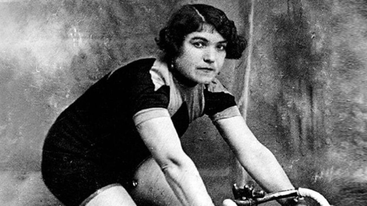 4EVA - Alfonsina strada al Giro d'Italia.
