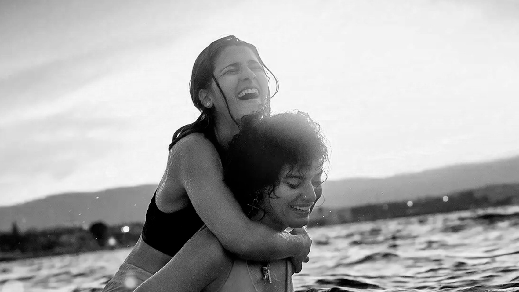 4EVA - Recensione Le Nuotatrici, cosa il film non ha osato dire