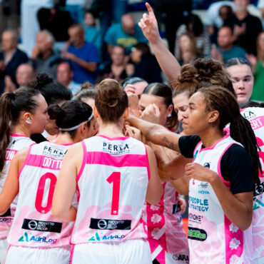 4EVA - Roseto-Livorno 79-74- Landrum e Reichert, prima vittoria